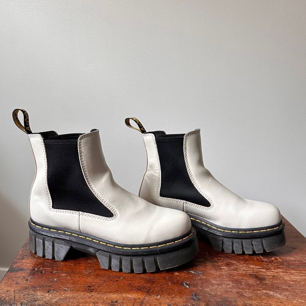 Dr Marten - Audrick Nappa Leather Platform Chelsea Boots - Women's Size 8